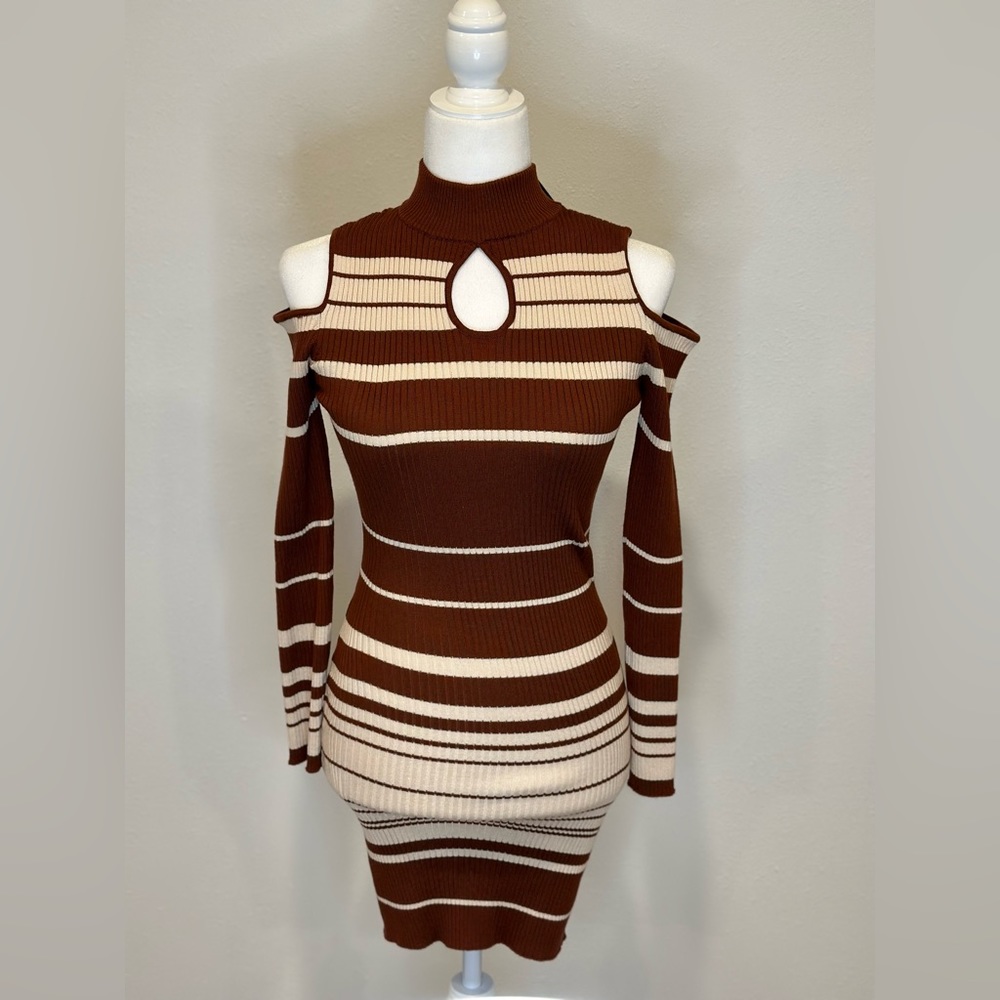 #3 New|Cut off shoulder long sleeve dress | Large